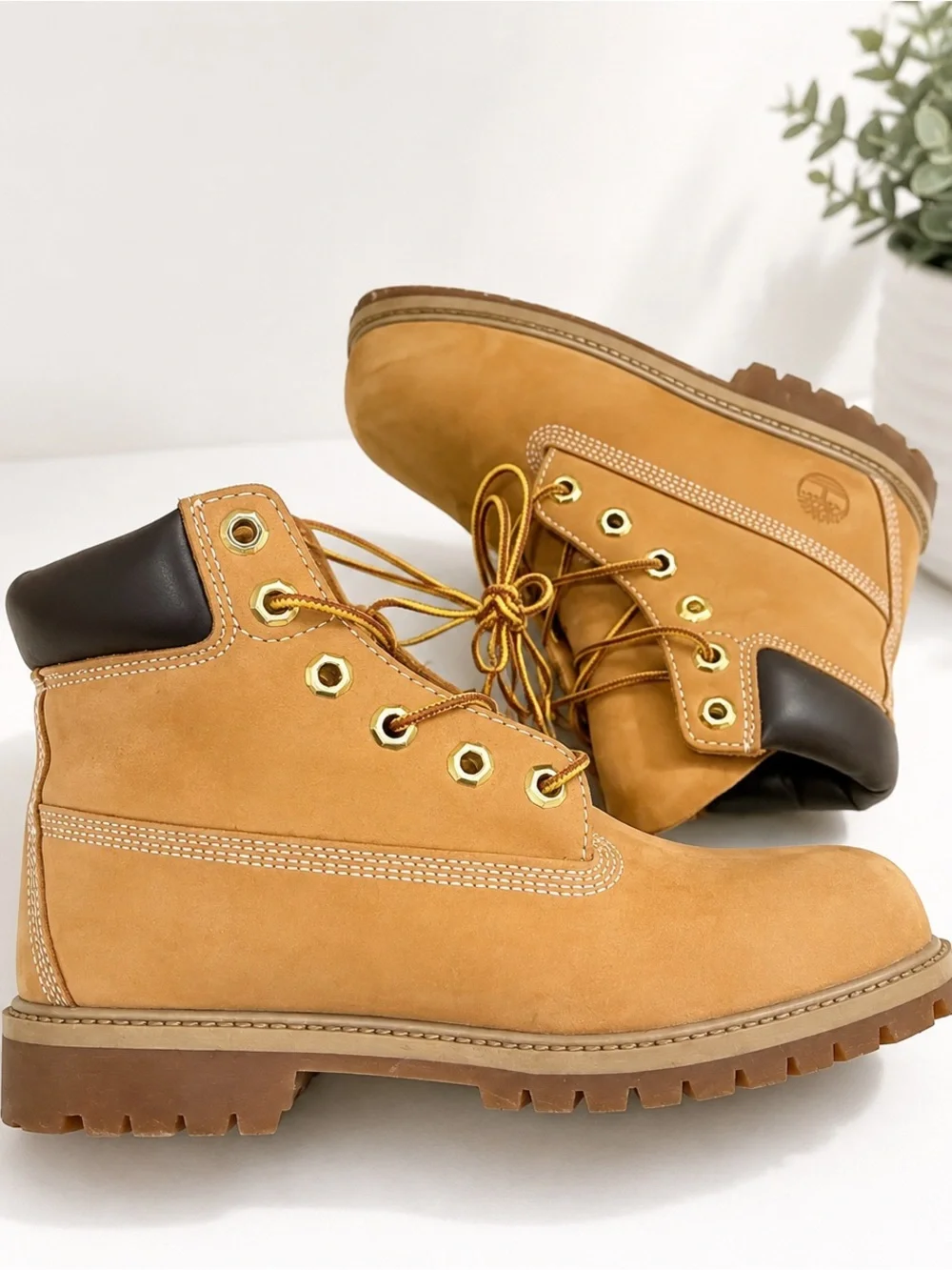 Timberland Premium 6 in Waterproof Boot Wheat Nubuck Unisex Kids US 6